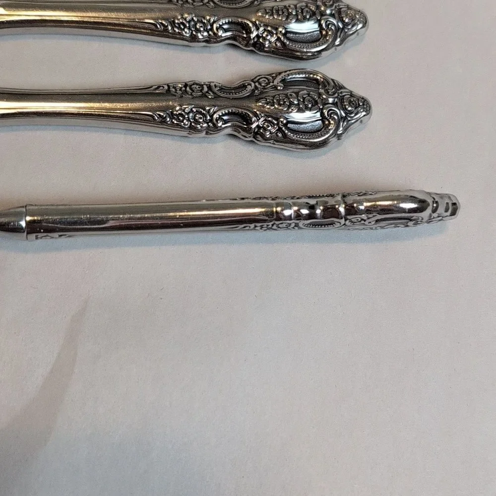 Ornate Stainless Modern Hollow Oneida Dinner Knives - Set of 4